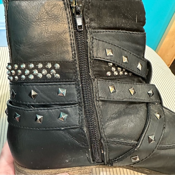 Black Ankle Boots • Size 11 - Picture 2 of 5